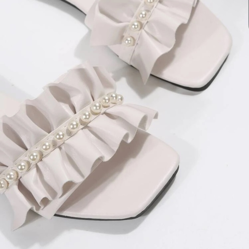 Shein White Pearl Ruffle Slide Sandals – Size 8 (39) - Picture 5 of 7